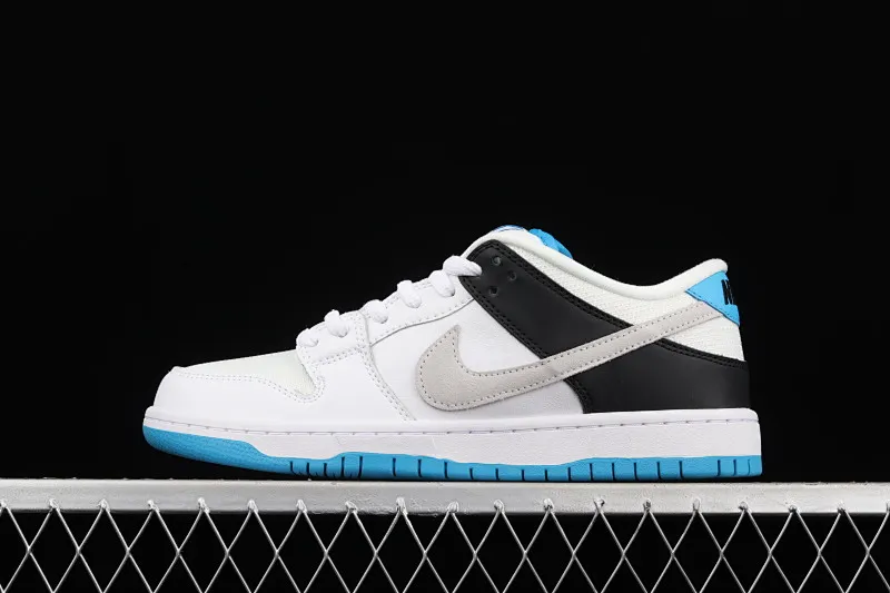 All Categories Nk SB Dunk Series Nk SB Dunk Low Low-top Sneakers Different Versions Nk SB Dunk Low Prm Laser Blue Color SB Smashed Backboard Fashion Casual Sneakers BQ6817-101
